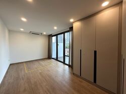 Shrewsbury Road (D11), Terrace #531763341
